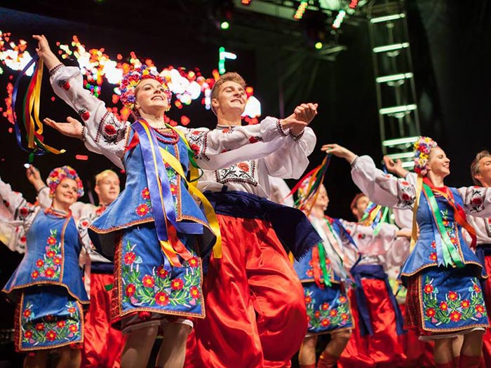 DESNA UKRANIAN DANCE COMPANY